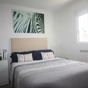 Little Peaceful Retreat With Bath, Heating, Terrace, Free Wifi Fridge Easy Parking , Marbella España